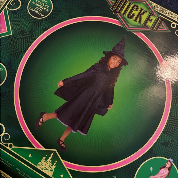 Wicked Elphaba Dress Costume and Broom Set 4-6X - Picture 4 of 9